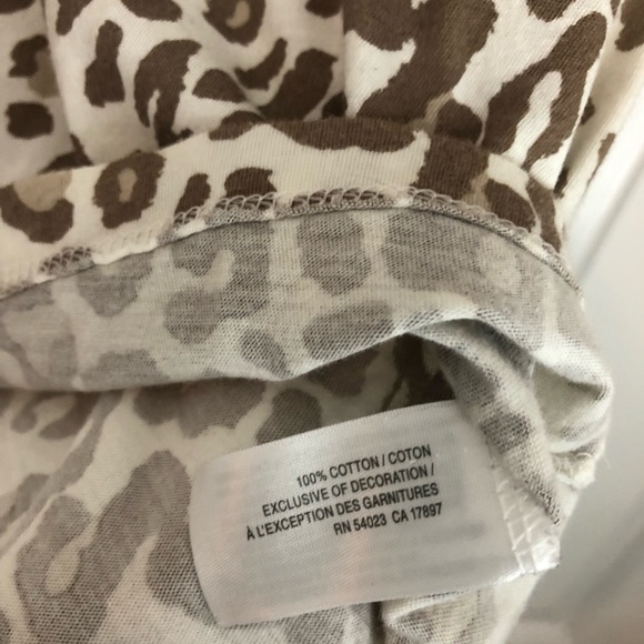 Old navy muted neutral cream/tan leopard print subtle sequins XS tank top - Picture 6 of 7